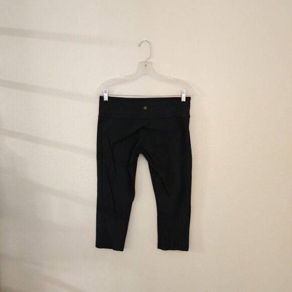Lululemon Cropped Leggings Sz 8 - Picture 2 of 3